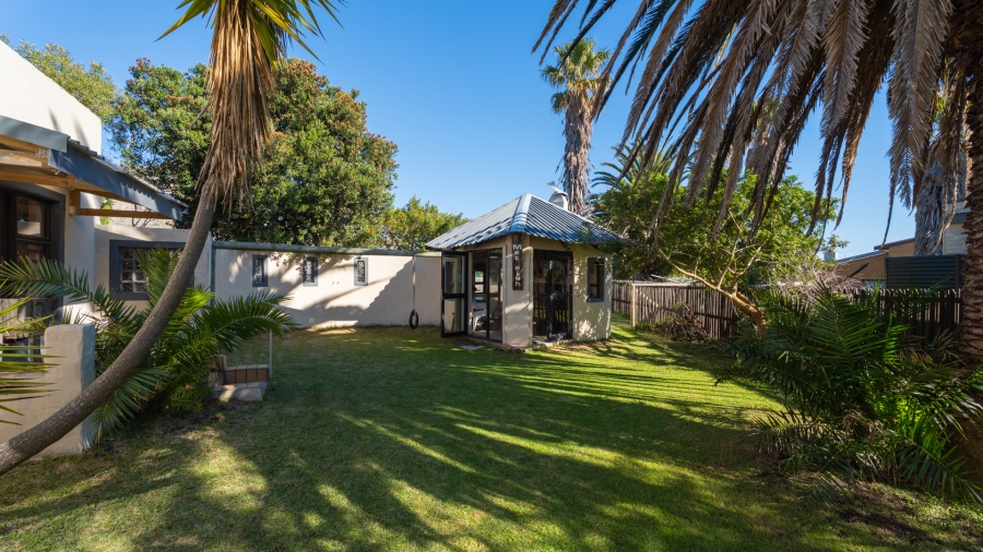 4 Bedroom Property for Sale in Pringle Bay Western Cape